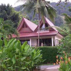 Periwinkle Villa