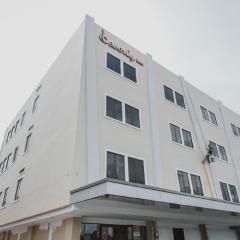 RedDoorz Plus near Ferry Terminal Batam Center