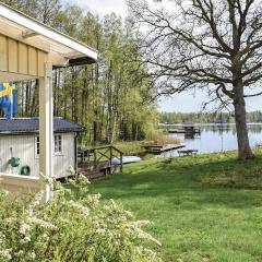 3 Bedroom Beautiful Home In Ljungby