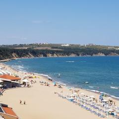 Apartment with Sea View in Obzor Beach