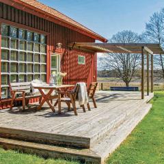 Awesome Home In Onsala With Kitchen