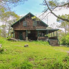 The 1909 Cottage