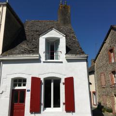 Charming Cottage in a typical French Village