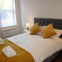 Modern Newgate Apartments - Convenient Location, Close to All Local Amenities