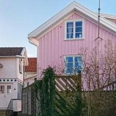 4 person holiday home in GRUNDSUND