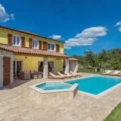 Villa Gardenia with pool