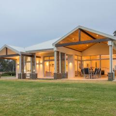 Metricup House - elegant country retreat