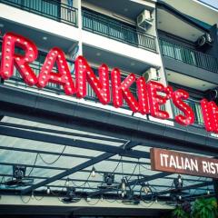 Frankie's Inn