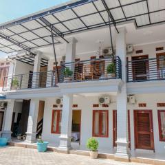 OYO 1566 El Reyshi Family Residence Syariah