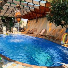 Garden Hotel