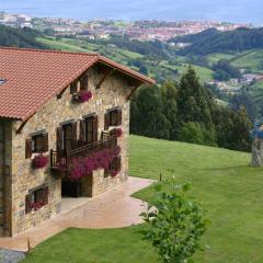 Eco Hotel Rural Lurdeia - Adults Only