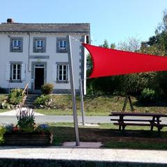 Maison éclusière Le Port, Les Refuges du Halage