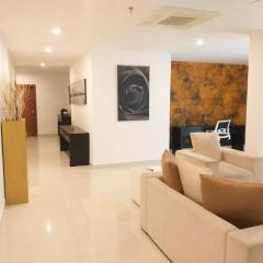 Platinum One - Private Apartment at #1 Bagatalle Road, Unit 7-1 Colombo 3