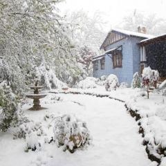 KUBBA ROONGA GUESTHOUSE - Boutique Luxury Spa Retreat & Gardens - Blue Mountains