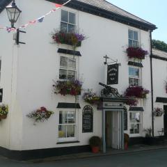 Halfway House Inn