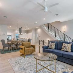 Modern 4BR Townhouse in Bienville Villas