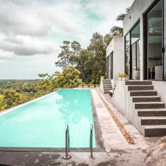 NAKED Villa