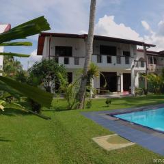Villa Riverplace