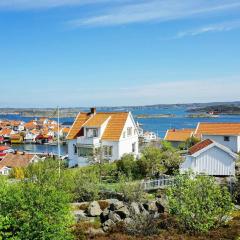 3 person holiday home in Gullholmen