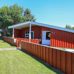 6 person holiday home in Bindslev-By Traum