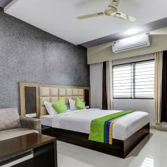 Treebo Sahara Suites 750 M From St Johns Medical College And Hospital