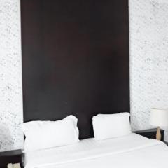 Ginasuite Hotel
