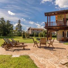 JOIVY Superb Villa with Tennis Court, Garden and BBQ area