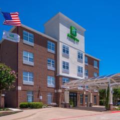 Holiday Inn and Suites Addison, an IHG Hotel