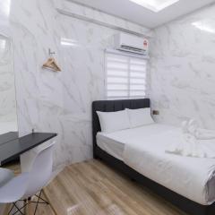 Lee Luxury Home USM Penang