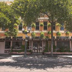 O'Brien Riverwalk Boutique Hotel