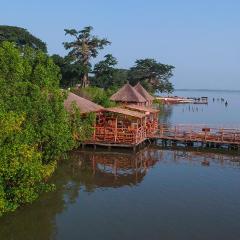 Bintang Bolong Lodge