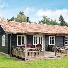 8 person holiday home in R dby