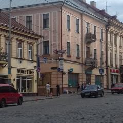 Chernivtsi city center hostel