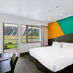 Mt Cook Lodge and Motels