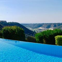 4 bedroom Villa Kourion with private pool, Aphrodite Hills Resort