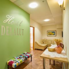 Hostel Delalut