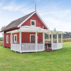 Cozy Home In Vimmerby With Kitchen