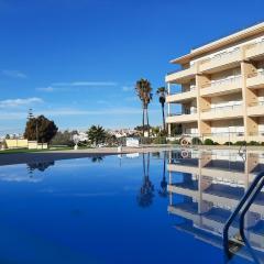 Front Beach Apartment - Quinta da Barracuda