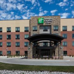 Holiday Inn Express & Suites Fort Dodge, an IHG Hotel