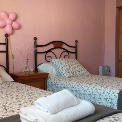 BNB LOLA - Habitacion privada - Aire acondicionado - Baños compartidos