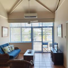 Granita's - 2 bedroom converted South Fremantle warehouse apartment