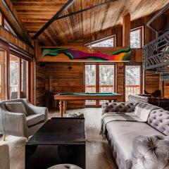 Chalet Carte Blanche Raven