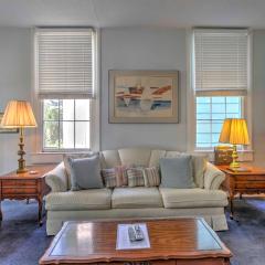 Vintage Galveston Apt Less Than half Mi to Porretto Beach!