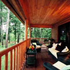 Upscale Fryeburg Cabin Hot Tub and Billiards Table!