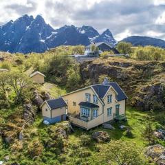 Sea-view house in Sund