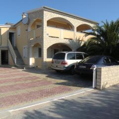 Ferien Haus Evita auf Insel Vir,Wohnung II