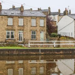 Canalside Cottage