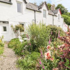 Crinan Canal Cottage No8