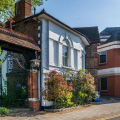 Castle Properties: The Duchess, 3 Bed Family cottage