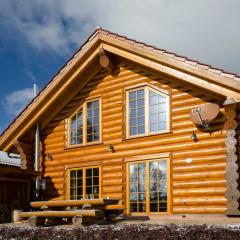 Luxus-Ferienhaus Blockhaus Chalet Nr 1 Toplage am Feldberg mit Sauna, Outdoor-Hottub, Kamin auf 1300m üM